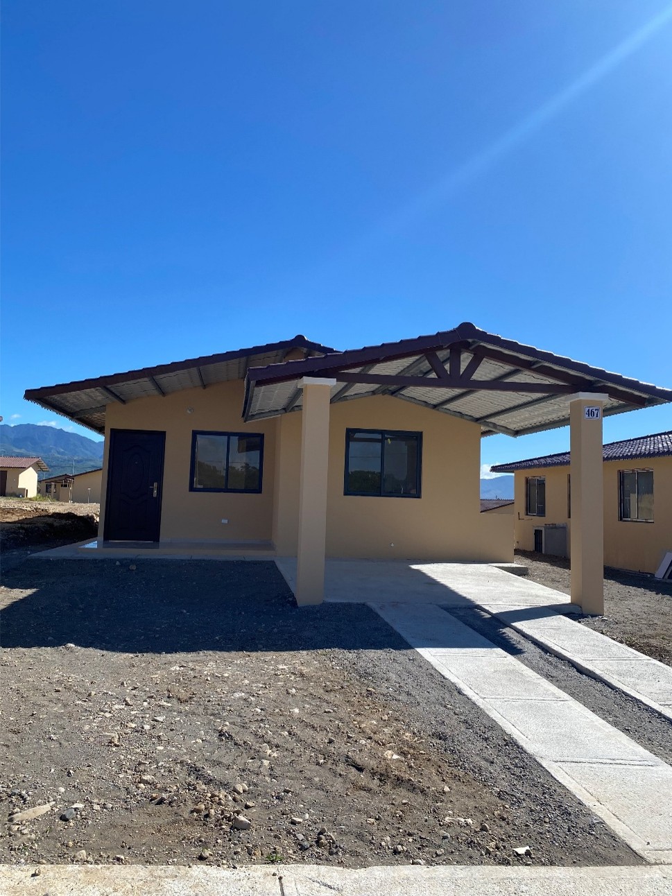 Modelo Zeus Max — Fachada exterior